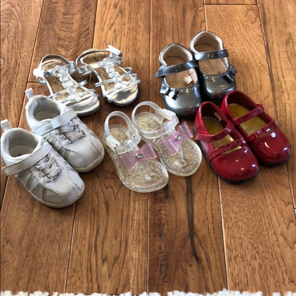 Size 4 toddler shoes (five pairs)